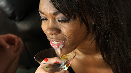 London Storm Drinks Cum Like Soda